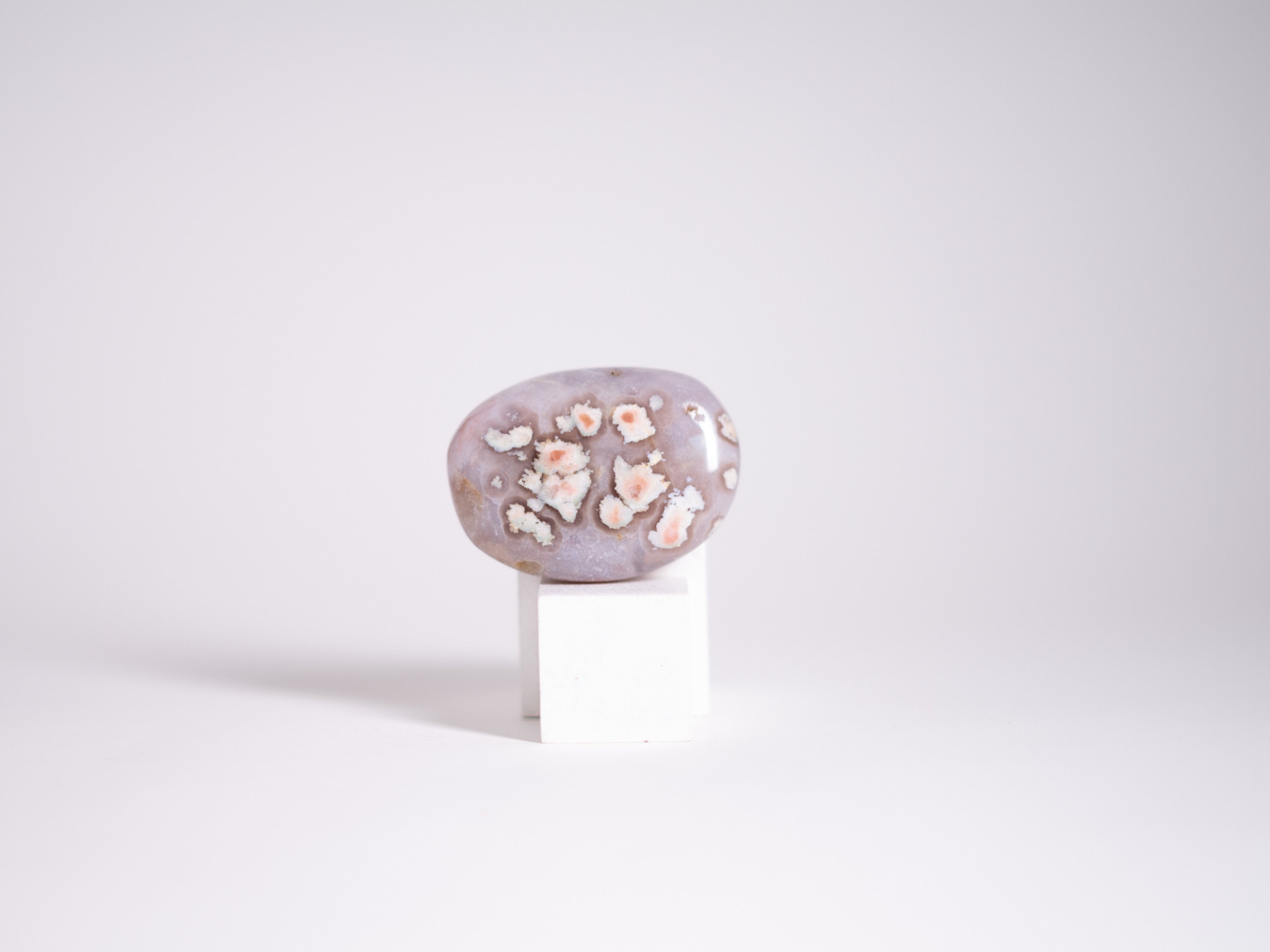 Flower Agate Palmstone